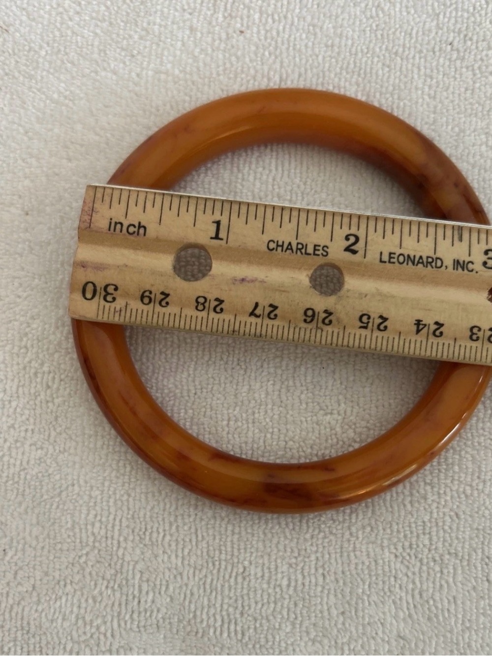 Vintage Bakelite marbled Butterscotch Round Bangle Bracelet - Picture 6 of 6
